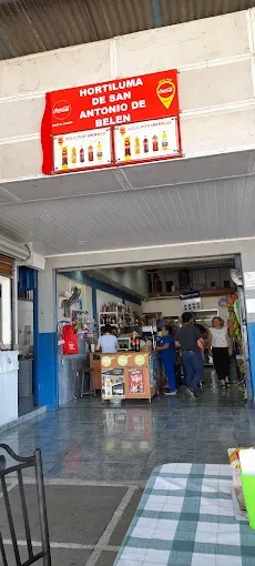 Entrada del local de Hortiluma en San Antonio de Belén